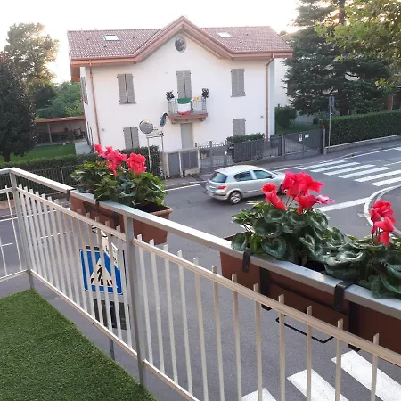 Casa Leonardo * Azzano San Paolo