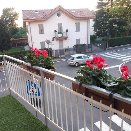 Casa Leonardo * Azzano San Paolo